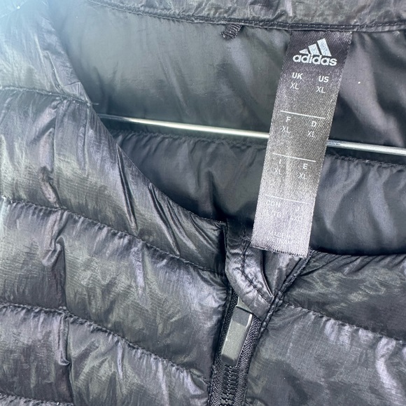 AdidasTERREX Size XL Jacket windbreaker - Picture 5 of 8